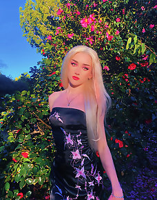 Amateur Tranny Private Pics