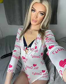 Amateur Tranny Private Pics